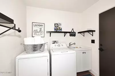 113 W Washington Avenue, Gilbert, AZ 85233 - Photo 33