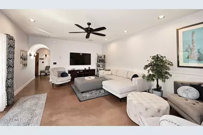 113 W Washington Avenue, Gilbert, AZ 85233 - Photo 5