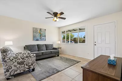 2132 W Laurel Lane, Phoenix, AZ 85029 - Photo 7
