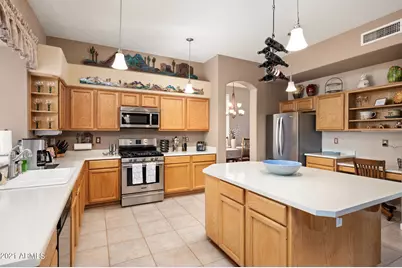 13299 W Holly Street, Goodyear, AZ 85395 - Photo 9