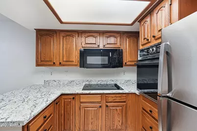 17404 N 99th Avenue #103, Sun City, AZ 85373 - Photo 5