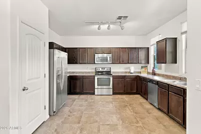 7214 S 48th Drive, Laveen, AZ 85339 - Photo 5