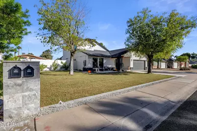 6613 N 81st Place, Scottsdale, AZ 85250 - Photo 1