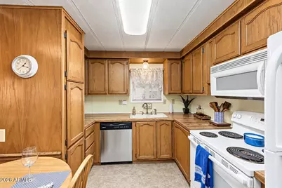 17200 W Bell Road #2123, Surprise, AZ 85374 - Photo 3