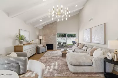 5752 N Scottsdale Road, Paradise Valley, AZ 85253 - Photo 1
