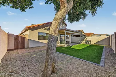 1055 E Vernoa Street, San Tan Valley, AZ 85140 - Photo 23