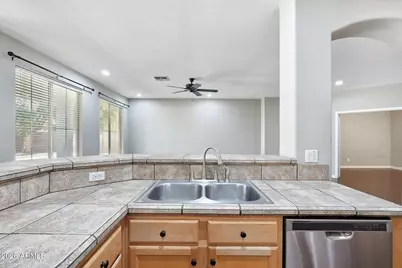 3246 E Linda Lane, Gilbert, AZ 85234 - Photo 11