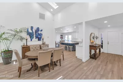 8620 E Via Del Palacio Street, Scottsdale, AZ 85258 - Photo 5