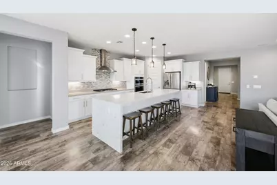 7300 W Quail Track Drive, Peoria, AZ 85383 - Photo 11