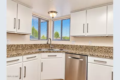 1921 E Gemini Drive, Tempe, AZ 85283 - Photo 5