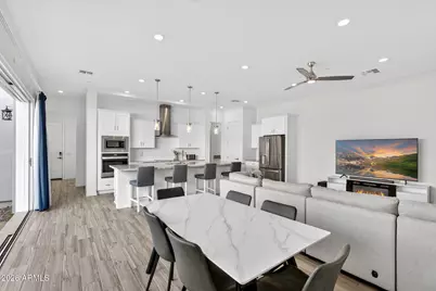253 E Balsam Drive, Chandler, AZ 85286 - Photo 13