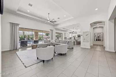 2263 E Crescent Way, Gilbert, AZ 85298 - Photo 13