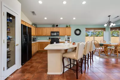 11613 S 174th Avenue, Goodyear, AZ 85338 - Photo 13