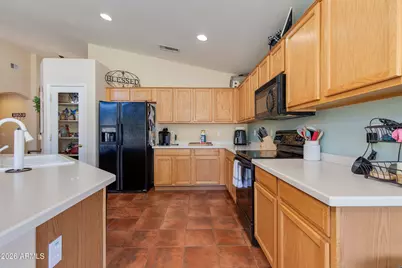 11613 S 174th Avenue, Goodyear, AZ 85338 - Photo 9