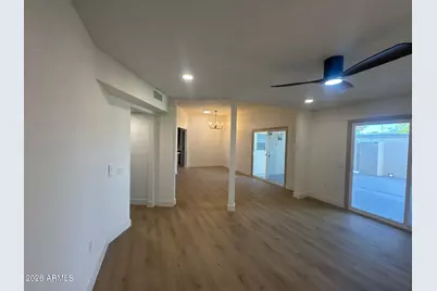 13636 N 109th Avenue, Sun City, AZ 85351 - Photo 9