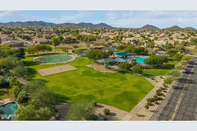 172 E Dry Creek Road, San Tan Valley, AZ 85143 - Photo 7