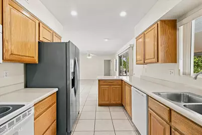 9928 W Pineaire Drive, Sun City, AZ 85351 - Photo 13