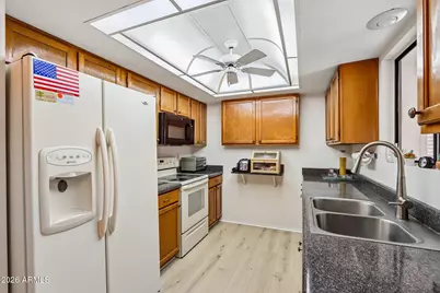 12506 W Keystone Drive, Sun City West, AZ 85375 - Photo 9