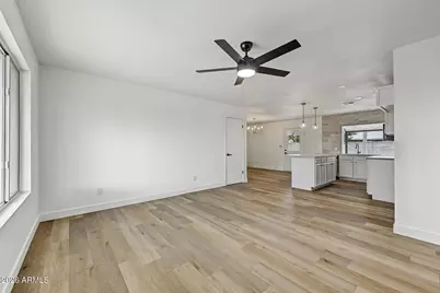 5609 S 44th Place, Phoenix, AZ 85040 - Photo 9