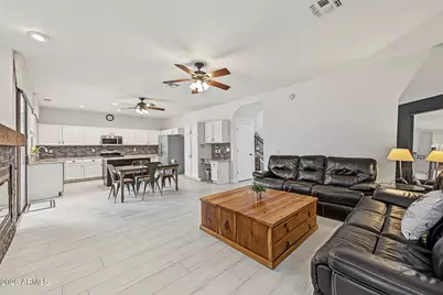 1429 E Oakland Street, Chandler, AZ 85225 - Photo 13