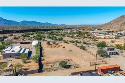 14350 S 44th Avenue #*-*, Laveen, AZ 85339 - Photo 9