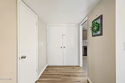 10536 W Clair Drive, Sun City, AZ 85351 - Photo 9