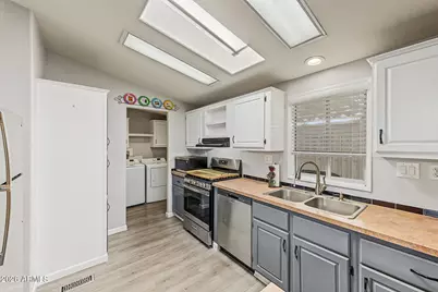 10701 N 99th Avenue #4, Peoria, AZ 85345 - Photo 17
