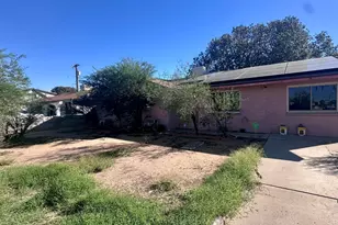 557 E Oakland St, Chandler, AZ 85225 - Photo 1