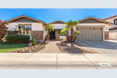 421 W Hackberry Drive, Chandler, AZ 85248 - Photo 1