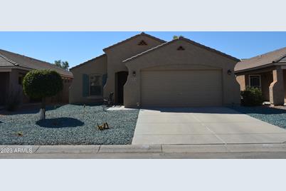 43811 W Elizabeth Avenue, Maricopa, AZ 85138 - Photo 1