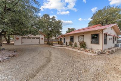 17558 W Foothill Road - Photo 1