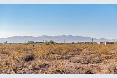 223Xx W Ocupado, Wittmann, AZ 85361 - Photo 1