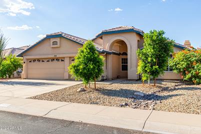 326 W El Freda Road, Tempe, AZ 85284 - Photo 1