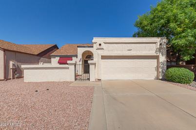 10407 N 65th Lane, Glendale, AZ 85302 - Photo 1