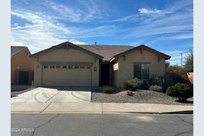 1049 E Sourwood Drive, Gilbert, AZ 85298 - Photo 1