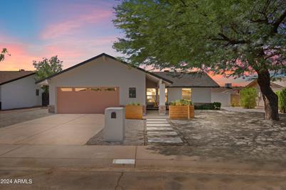 8709 E Amelia Avenue, Scottsdale, AZ 85251 - Photo 1