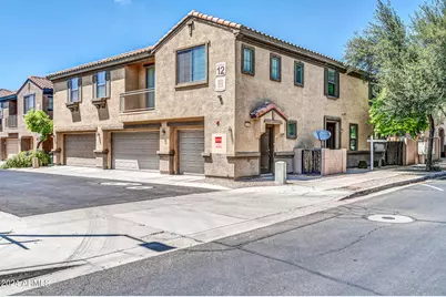 8110 W Groom Creek, Phoenix, AZ 85043 - Photo 1