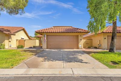 4774 E Navajo Street, Phoenix, AZ 85044 - Photo 1