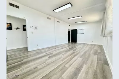 250 W Pinkley Avenue, Coolidge, AZ 85128 - Photo 3