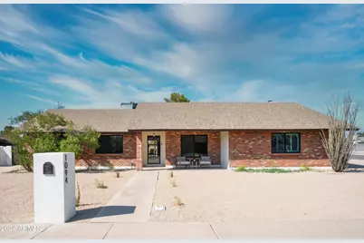 1094 E Senate, Chandler, AZ 85225 - Photo 1