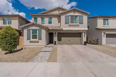 744 E Betsy Lane, Gilbert, AZ 85296 - Photo 1