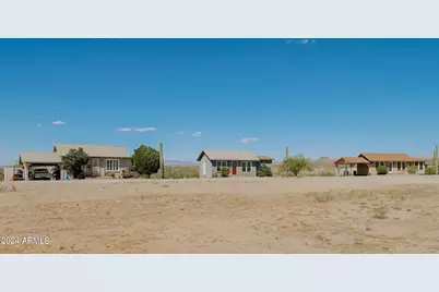 44025 N US Hwy 60 --, Morristown, AZ 85342 - Photo 1