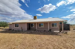 8075 E Bloomfield Rd, Hereford, AZ 85615 - Photo 1