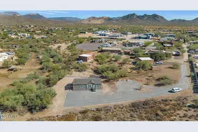 1704 E Desert Ranch, Phoenix, AZ 85086 - Photo 1