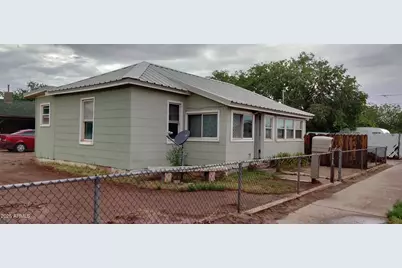 901 N Prairie Avenue, Winslow, AZ 86047 - Photo 1