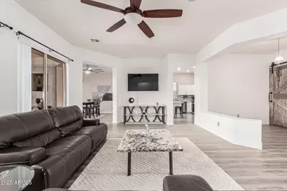 520 S Brett, Gilbert, AZ 85296 - Photo 1