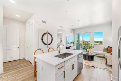 3131 N Central Avenue #6017, Phoenix, AZ 85012 - Photo 5