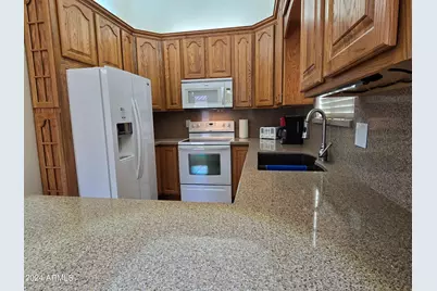 2101 S Meridian Road #205, Apache Junction, AZ 85120 - Photo 9