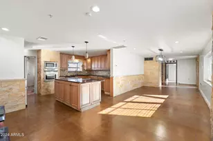 8340 E Thomas Rd, Scottsdale, AZ 85251 - Photo 27