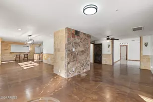 8340 E Thomas Rd, Scottsdale, AZ 85251 - Photo 25